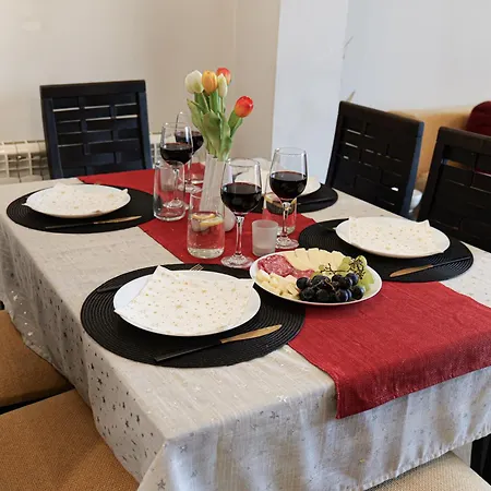 Apartman Southpark Luxe - Free Underground Parking - Metro