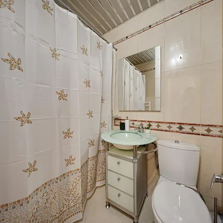 Southpark Luxe - Free Underground Parking - Metro Sofia