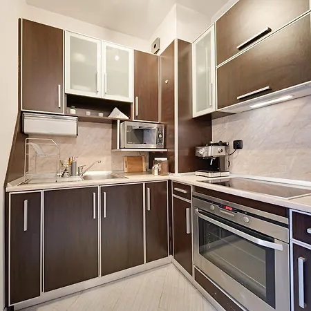 Southpark Luxe - Free Underground Parking - Metro *