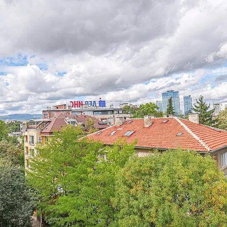 Southpark Luxe - Free Underground Parking - Metro