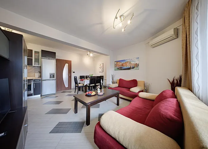 Southpark Luxe - Free Underground Parking - Metro * ソフィア