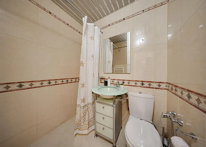 Southpark Luxe - Free Underground Parking - Metro アパート *