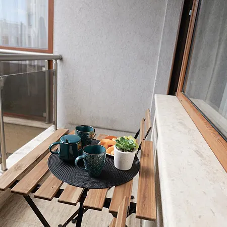 Southpark Luxe - Free Underground Parking - Metro *